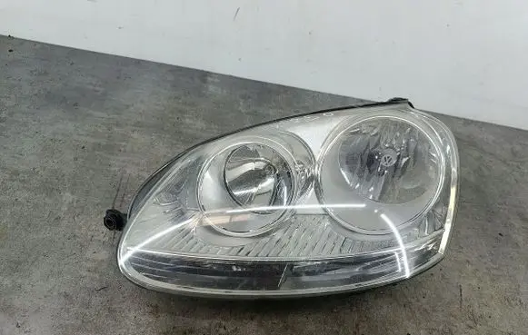 Volkswagen Jetta V Headlight/headlamp 