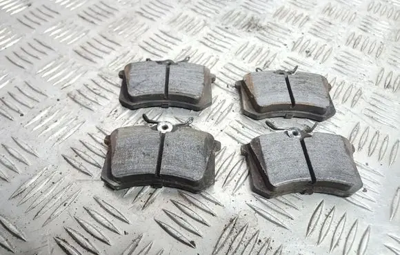 Peugeot 307 Brake pads (rear) 