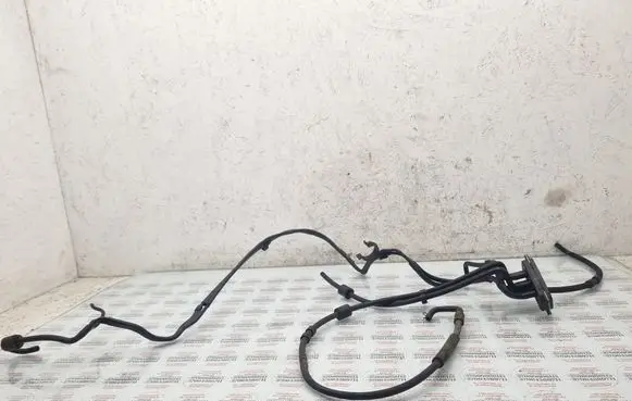 Volkswagen PASSAT B6 Vacuum line/pipe/hose 03G131051AA 03G131051