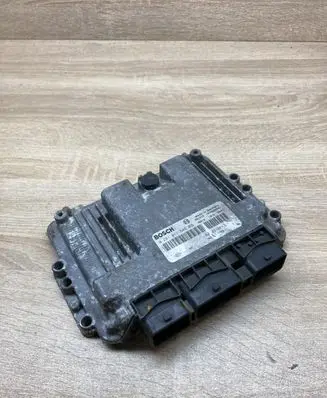 Renault Scenic II - Grand scenic II Engine control unit/module ECU 8200310863 0281011549