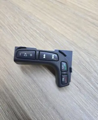 Volvo V70 Steering wheel buttons/switches 9141894