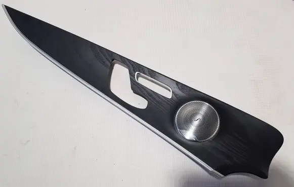 Mercedes-Benz E W213 Front door trim bar LL0008209264 0008209264 A2137275700