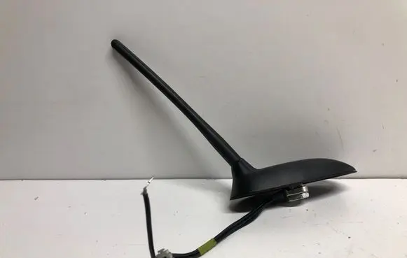 Nissan Rogue Radio antenna