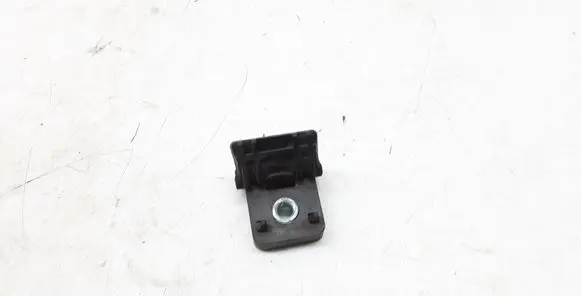 Opel Astra J Radiator mount bracket 13250318
