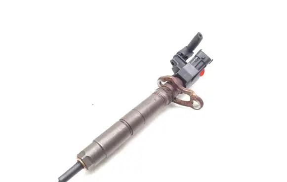 Volvo V70 Fuel injector 31303238 0445116046