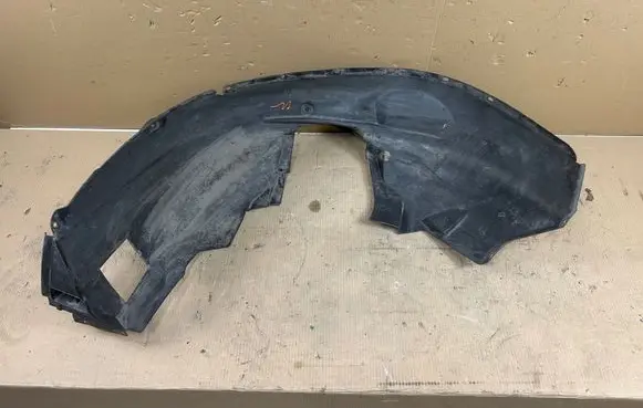 BMW X5 E53 Front wheel arch liner splash guards 8402443