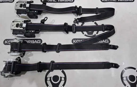 BMW X6M G06 F96 Set of seat belts 118161496 118161493 34298997