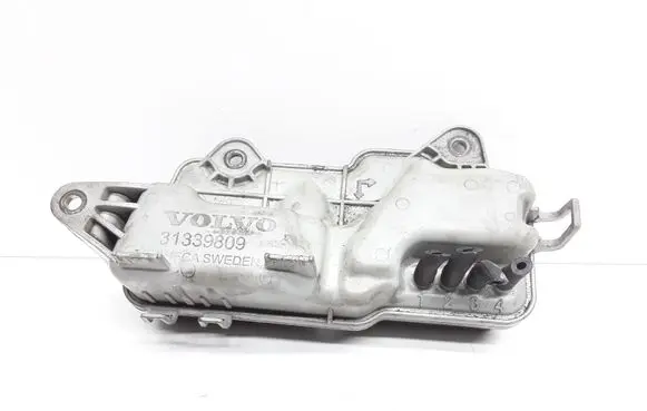 Vacuum air tank