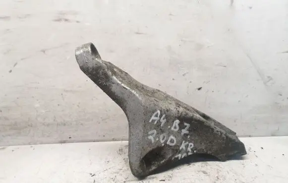 Audi A4 S4 B7 8E 8H Engine mounting bracket 8E0199307S