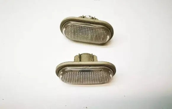 Nissan Primastar Front fender indicator light 7700847333 200194580