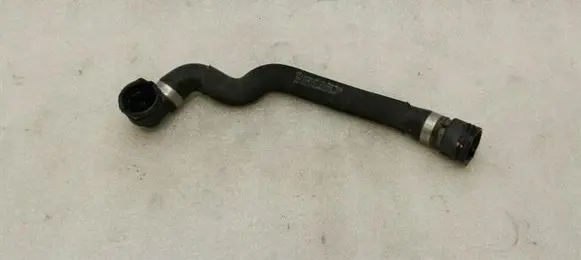 Mercedes-Benz C W205 Engine coolant pipe/hose A205014784