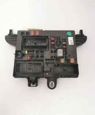 Opel Insignia A Fuse module 13277322NF 21LSBV