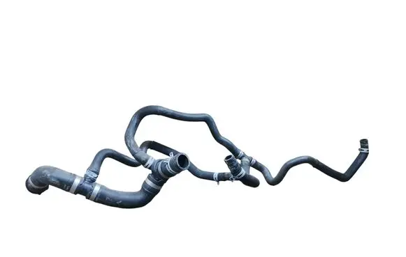 Engine coolant pipe/hose