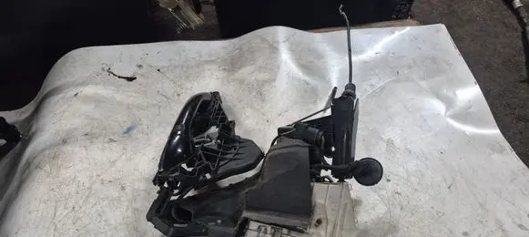 Mercedes-Benz R W251 Front door lock