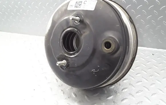BMW 5 F10 F11 Brake booster 6786685 29678668505