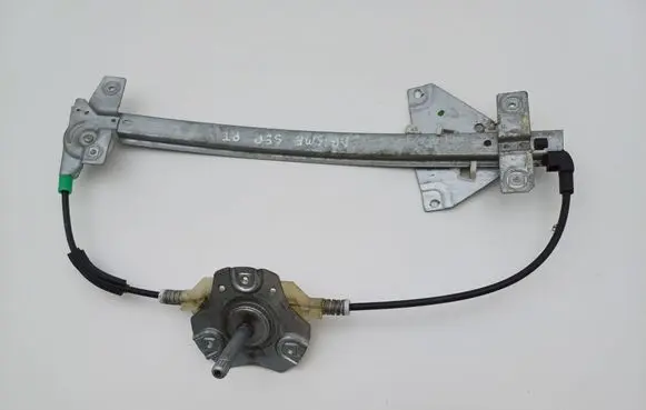 Mitsubishi Carisma Rear door manual window regulator 