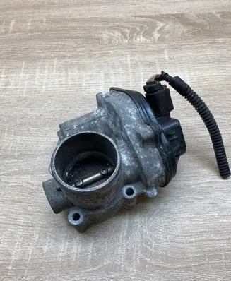 Ford Focus Throttle body valve VP2S6U9E927F VP4F9U9E928BC