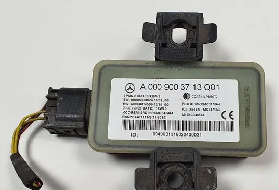 Mercedes-Benz C W205 Tire pressure sensor A0009003713