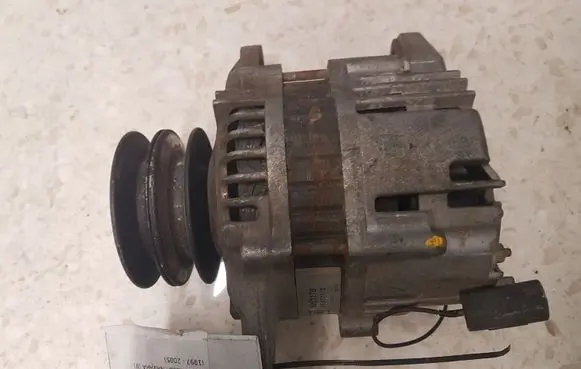 Nissan Navara D22 Generator/alternator 9051178 FRA51178