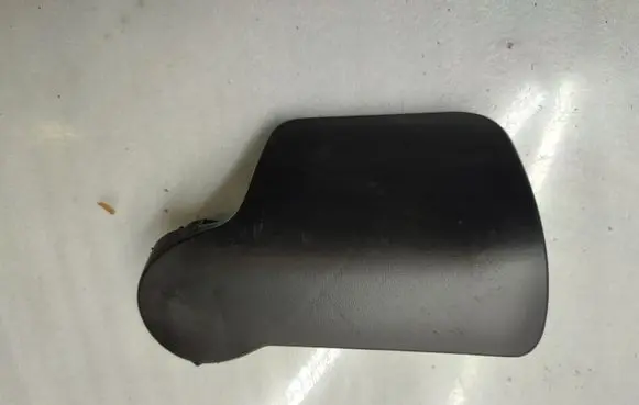 Volkswagen Touran II Engine bonnet (hood) release handle 8T2823533
