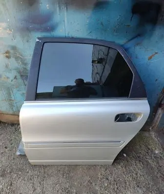 Rear door