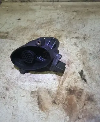 BMW 5 E39 Mass air flow meter 0928400468