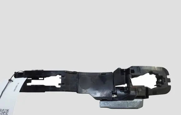 Nissan Leaf I (ZE0) Front door exterior handle/bracket