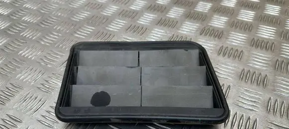BMW 3 F30 F35 F31 Quarter panel pressure vent 9176945