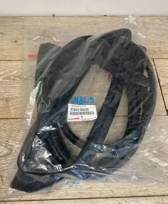 Lexus RZ Front door rubber seal 6786246030