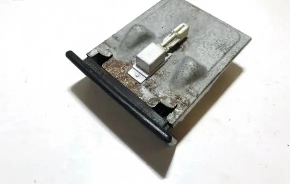 Nissan Sunny Car ashtray 688000m000