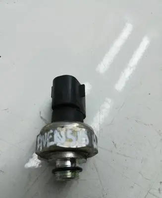 Toyota Avensis T270 Air conditioning (A/C) pressure sensor 4990007880