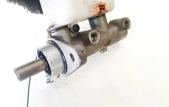 Hyundai Sonata Master brake cylinder bm11108418