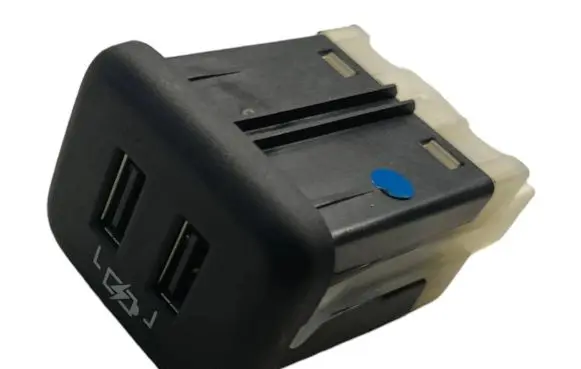 Opel Astra K USB socket connector 13598459
