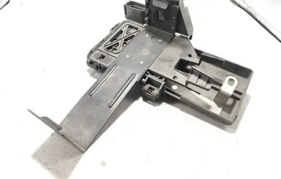 Volkswagen Golf IV Fuse module 1J0937550