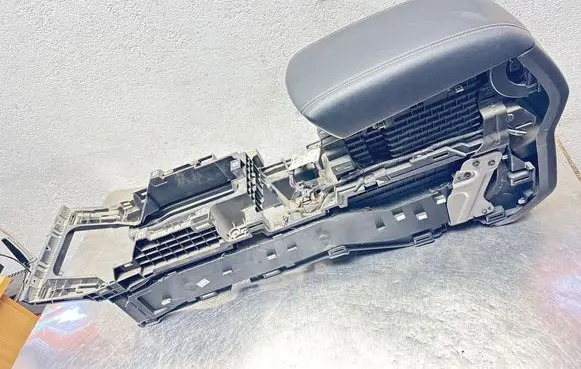 Ford Edge II Center console FT4BR045A06 1076373 DL1F7E