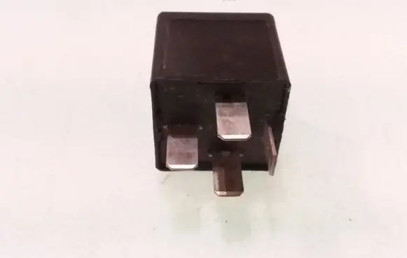 Ford Focus Other relay 5M5T14B192CA V23136B1X66