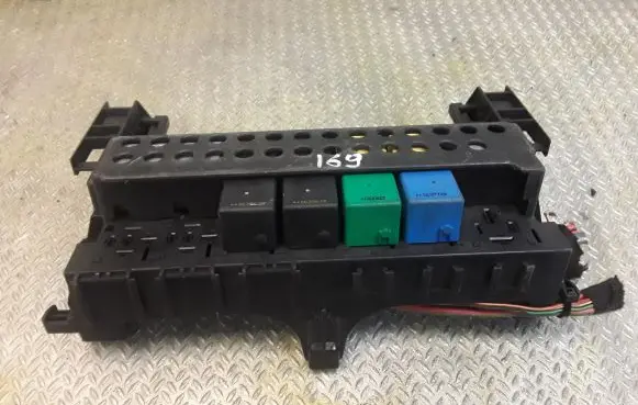 Mercedes-Benz A W169 Fuse box set 1695450001 A1695450001