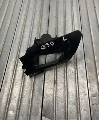BMW 5 G30 G31 G38 Headlight washer nozzle holder 7385355