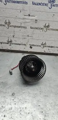 Ford Focus Heater fan/blower AV6N18456AA 1015936 0000965503