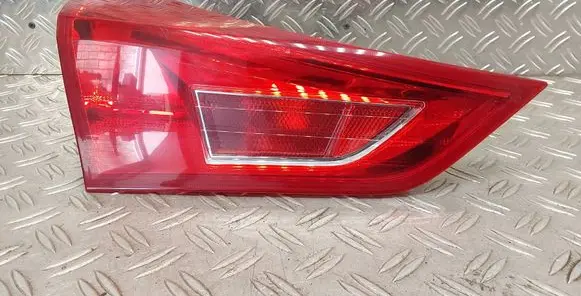 Toyota Auris E180 Tailgate rear/tail lights 