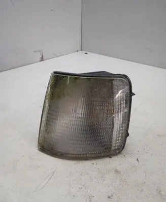 Volkswagen PASSAT B3 Front indicator light 357953049A