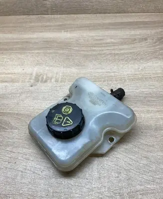 Mazda 5 Power steering fluid tank/reservoir 023643550