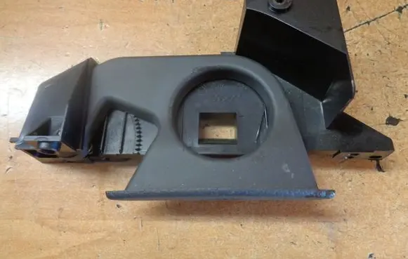 Cup holder front