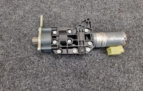 Audi Q7 4M Soft lock spindle drive 4M0827852A