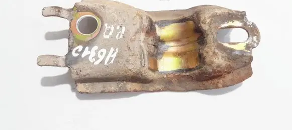 Citroen C4 I Sway bar bush bracket, front 