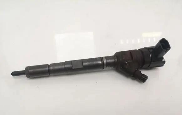 Hyundai H-1, Starex, Satellite Fuel injector 338004A500 8863002591408 0445110