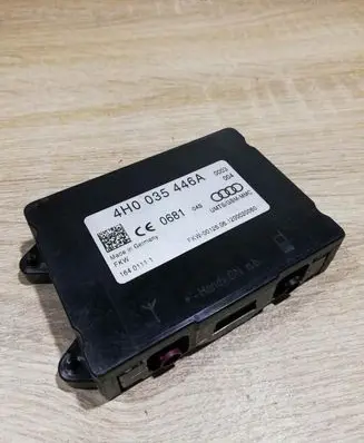 Audi A5 8T 8F Aerial antenna amplifier 4H0035446A