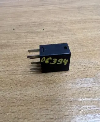 Chrysler 300C Other relay 05269988AA D6394