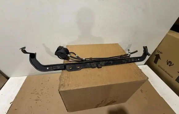 Renault Master II Radiator support slam panel bracket 70297035D