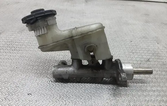 Honda Accord Master brake cylinder